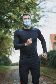 如何在乐游棋牌中提升自己的游戏技巧与策略